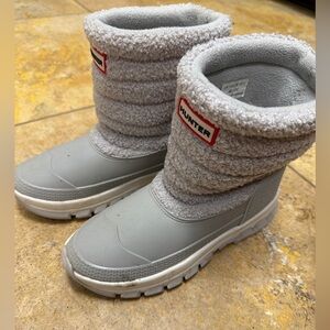 Girls Hunter Snow boots Size 5